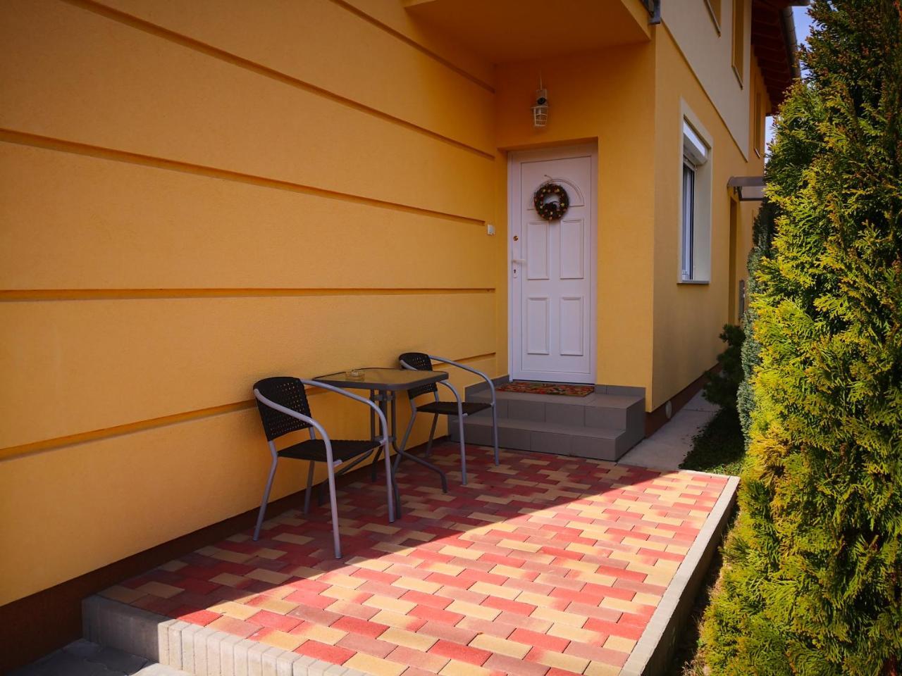 Salve Apartment Hévíz Exterior foto